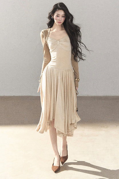 Elegantes langes Kleid im koreanischen Stil mit taillierter Passform