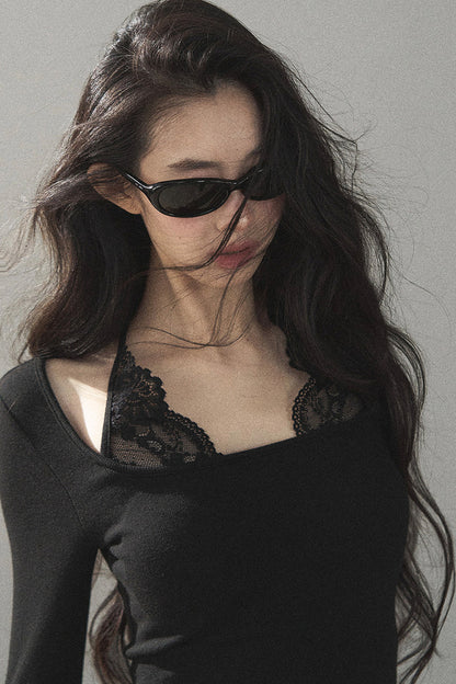 Camiseta halter de encaje con efecto de capas