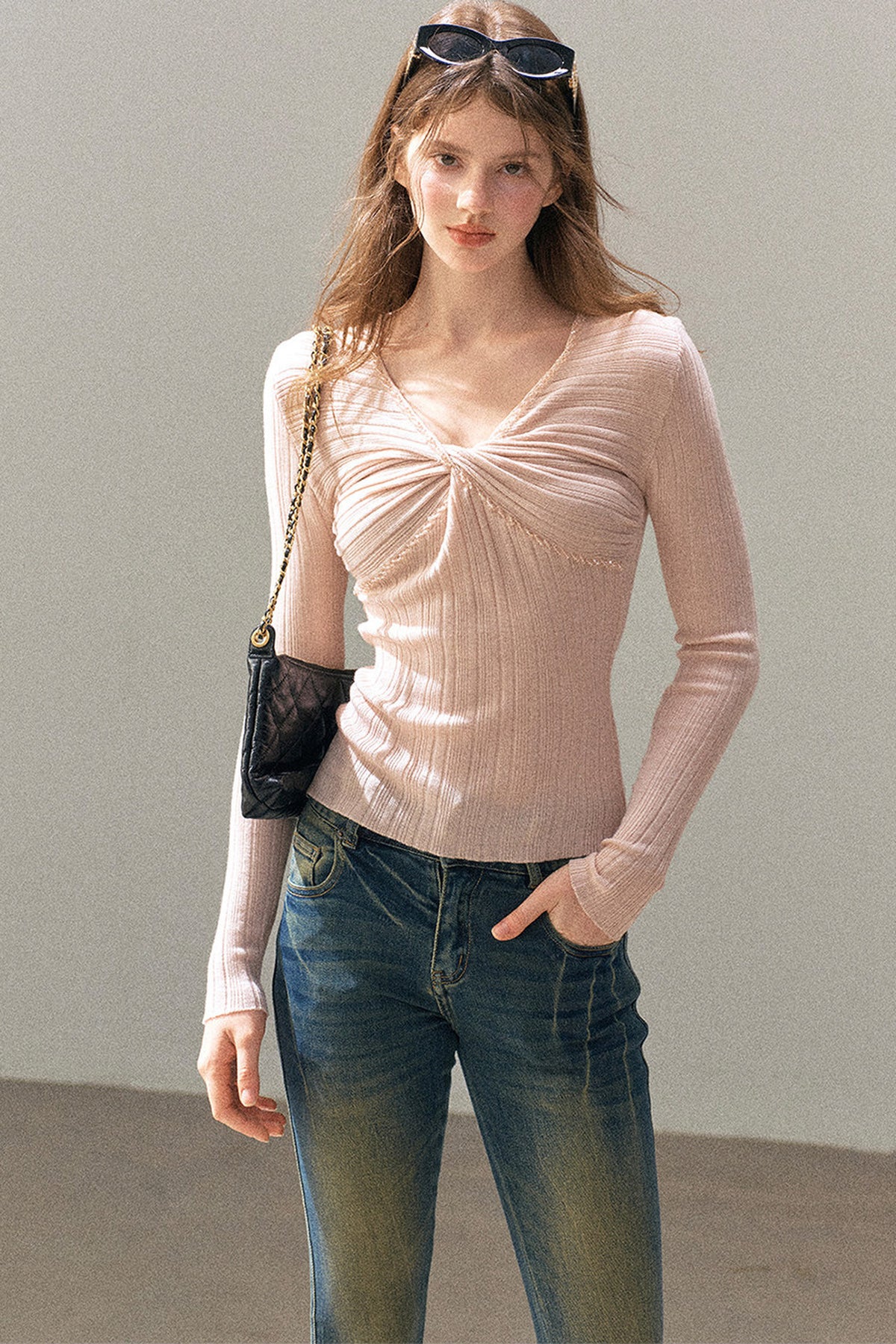 Long Sleeve V-Neck Knit Top