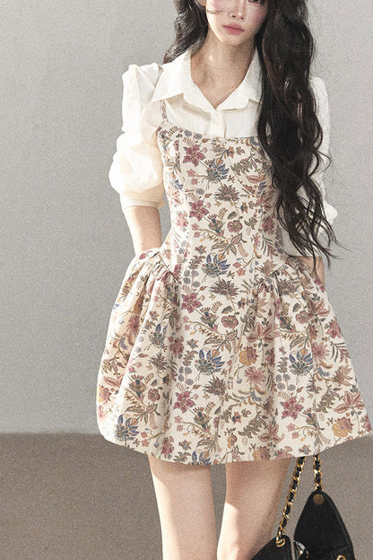 Ensemble robe à bretelles florale et chemise
