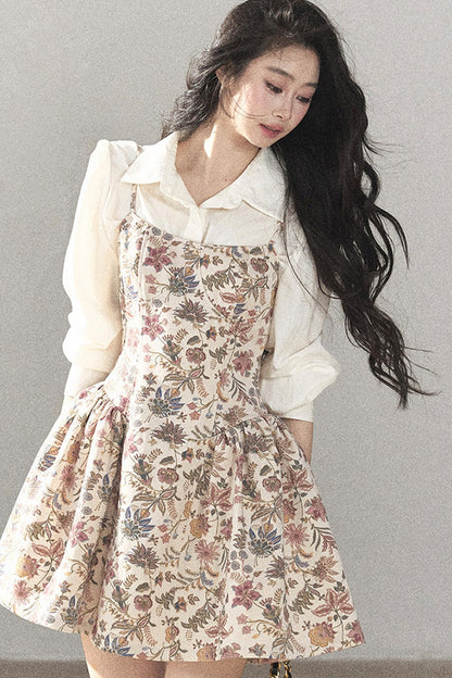 Ensemble robe à bretelles florale et chemise