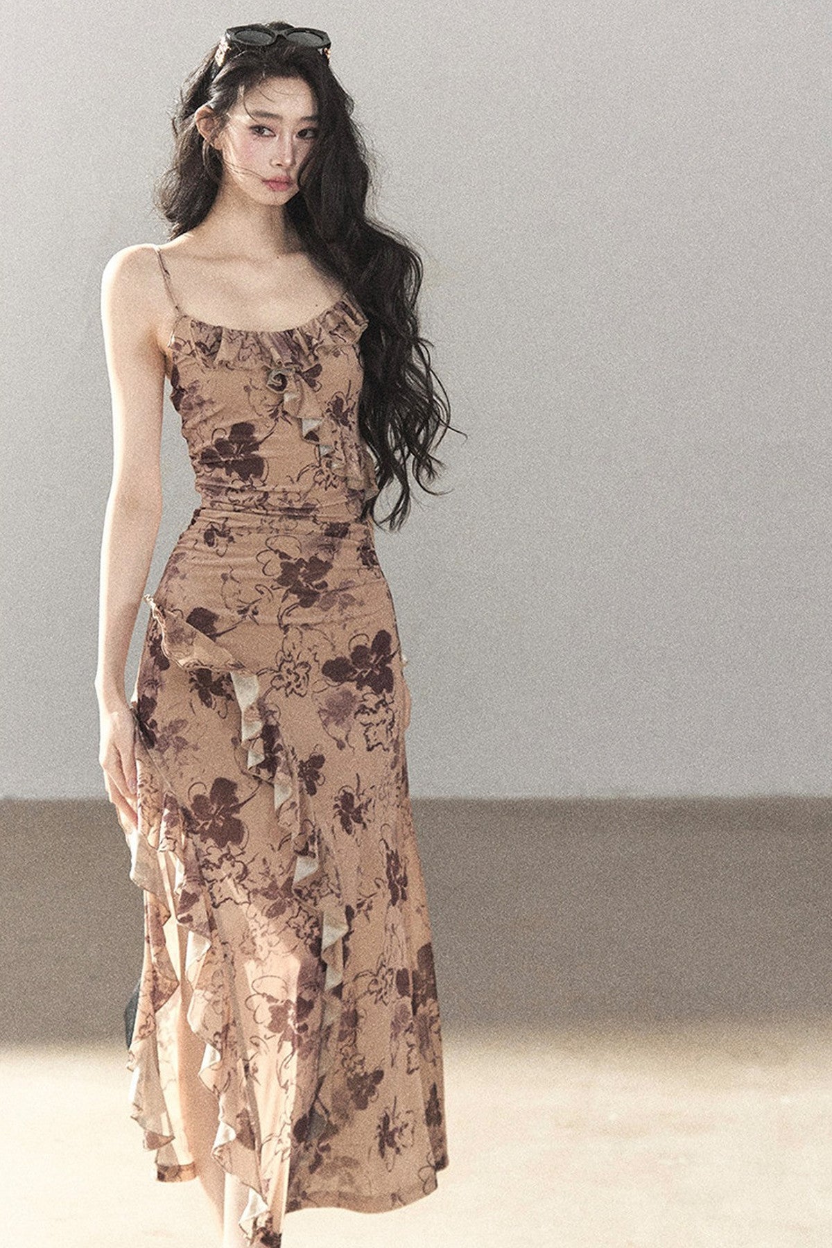 Vestido largo floral de tirantes finos