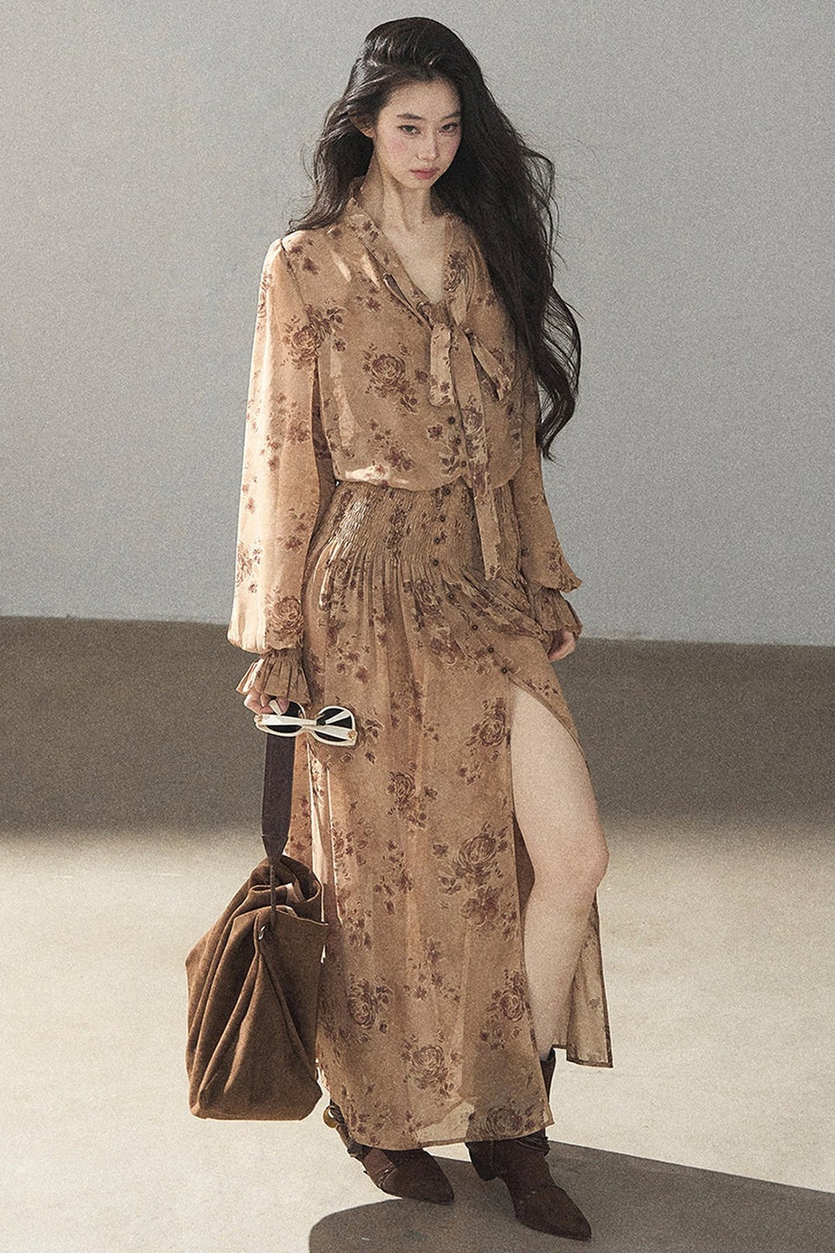 Ensemble robe fleurie à manches longues
