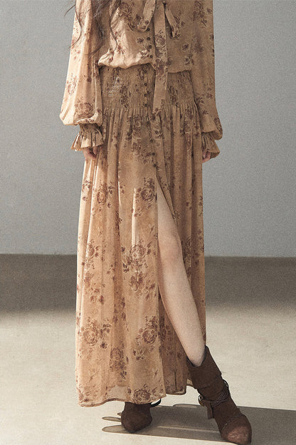 Ensemble robe fleurie à manches longues