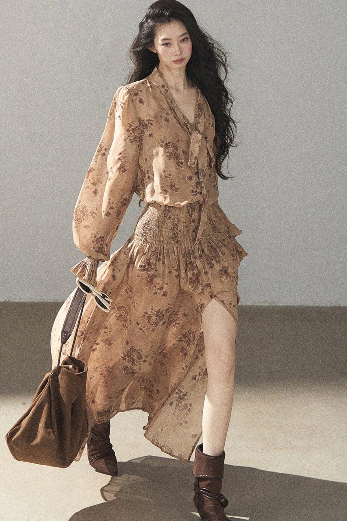 Ensemble robe fleurie à manches longues