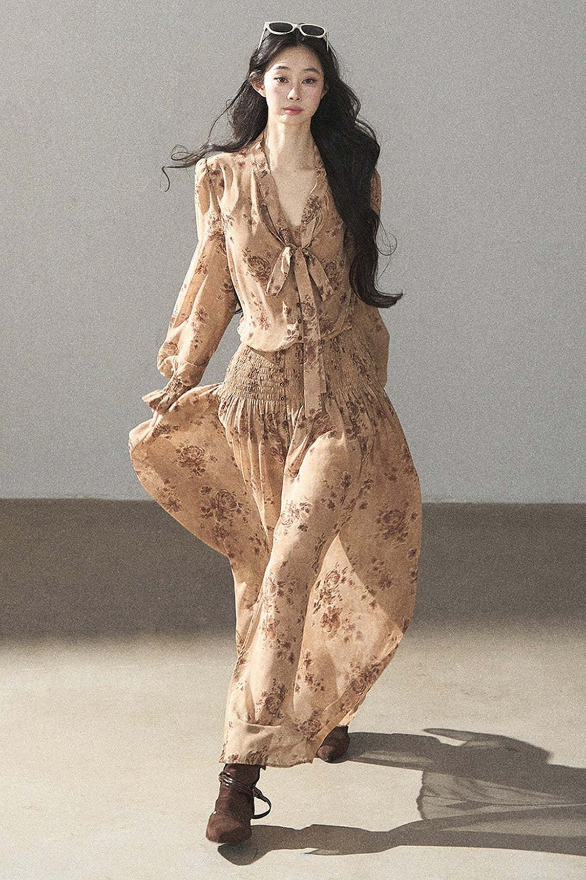 Ensemble robe fleurie à manches longues