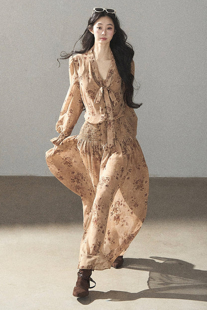 Ensemble robe fleurie à manches longues