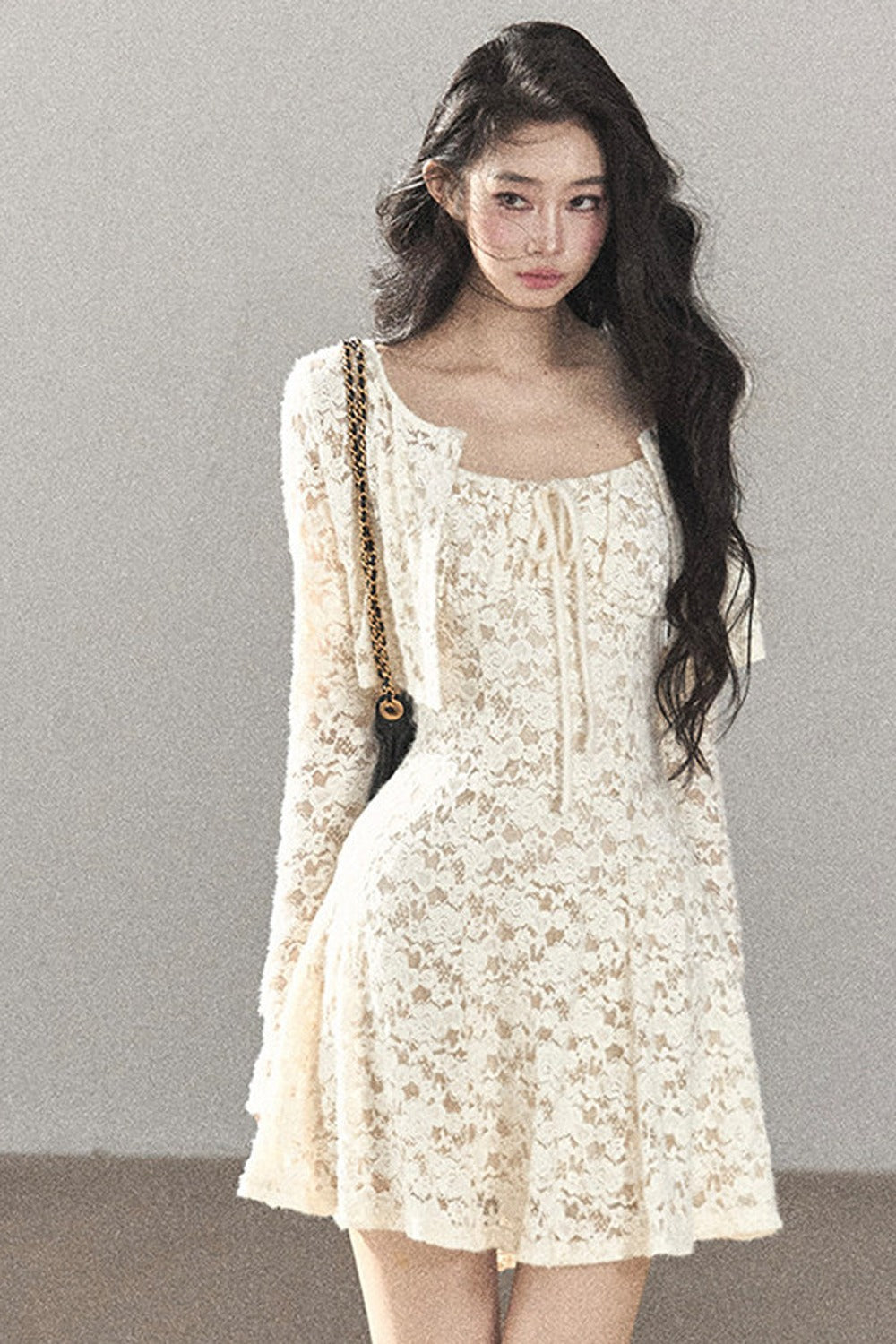 Ensemble robe bouffante ajourée en dentelle et veste
