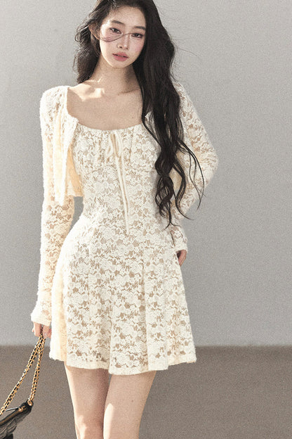 Ensemble robe bouffante ajourée en dentelle et veste