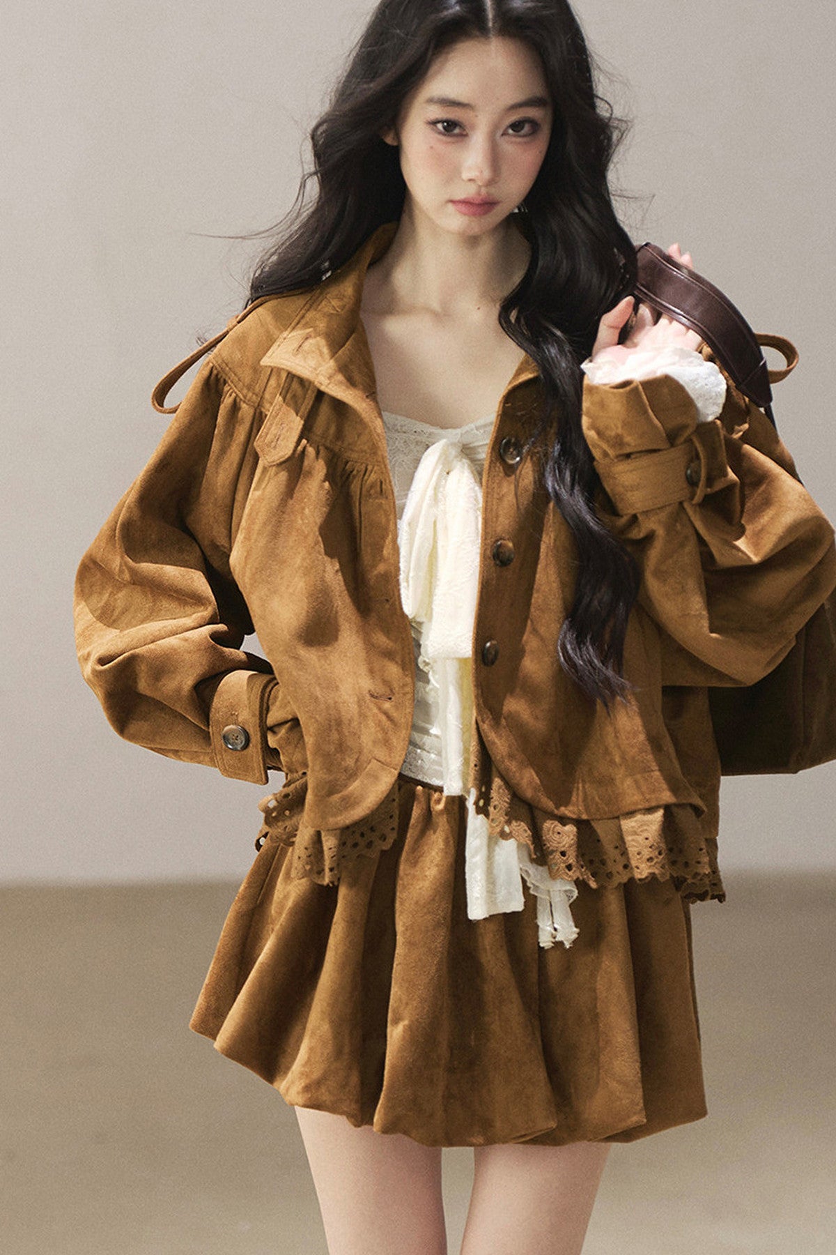 Ensemble veste et jupe en faux daim