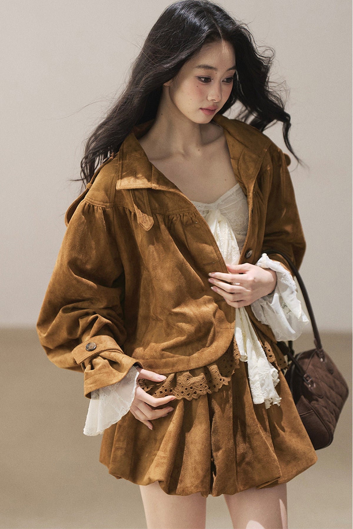 Ensemble veste et jupe en faux daim