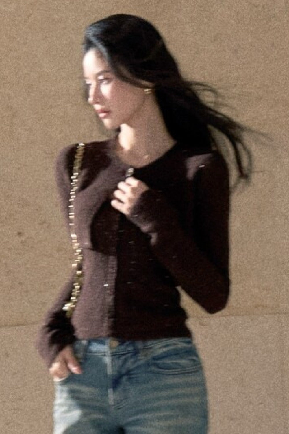 Strickjacke mit Pailletten und Camisole-Set