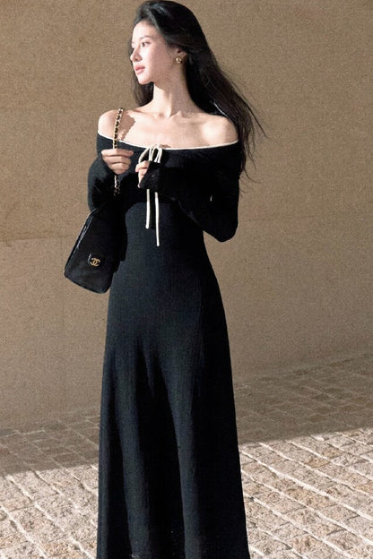 Strickkleid in A-Linie mit Struktur und Carmenausschnitt