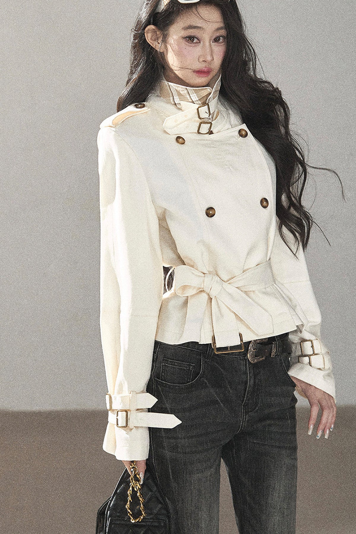 Gabardina de lino blanco cremoso