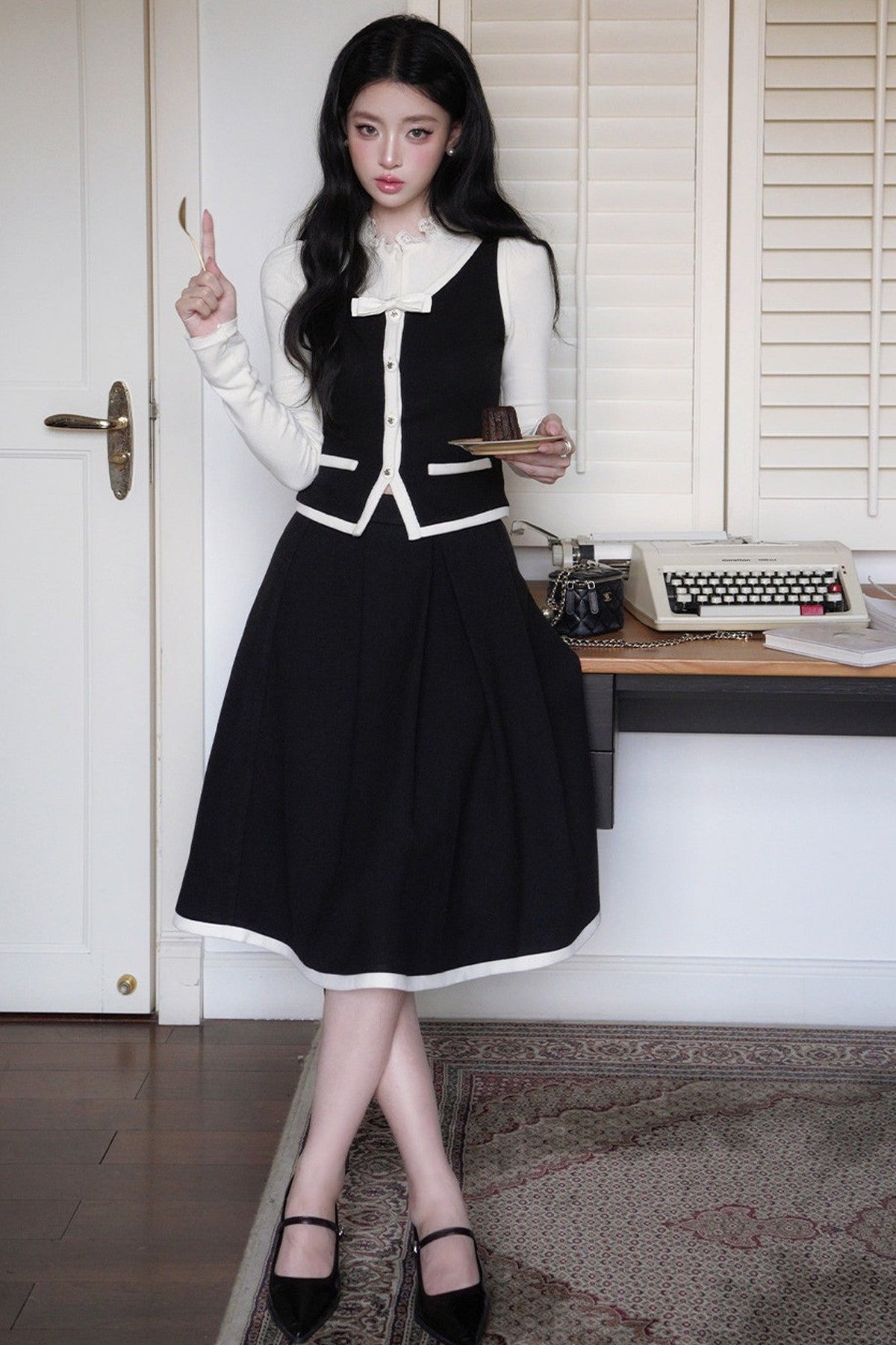 French Style Color-Block Bowknot Vest and Skirt Set-Up