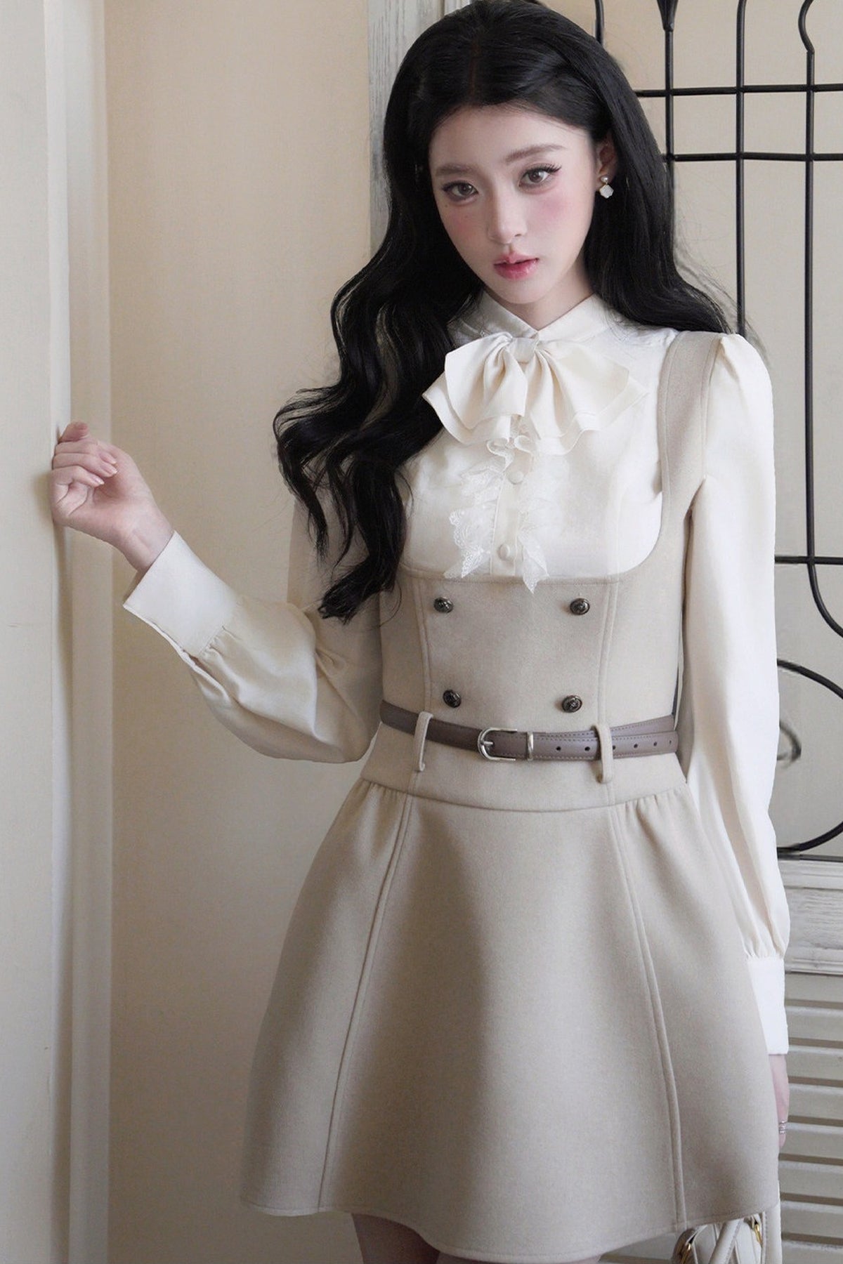Ensemble robe à bretelles à manches bouffantes et nœud