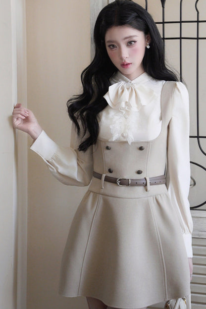 Ensemble robe à bretelles à manches bouffantes et nœud