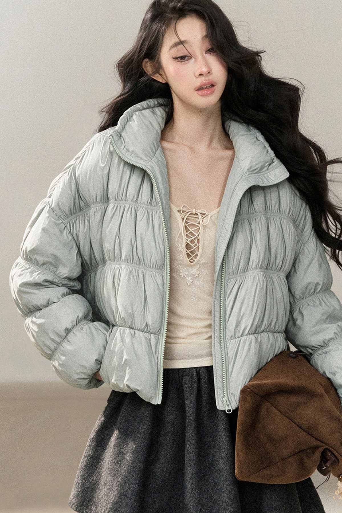 Weiße Daunen-Steppjacke mit Entendaunenfüllung