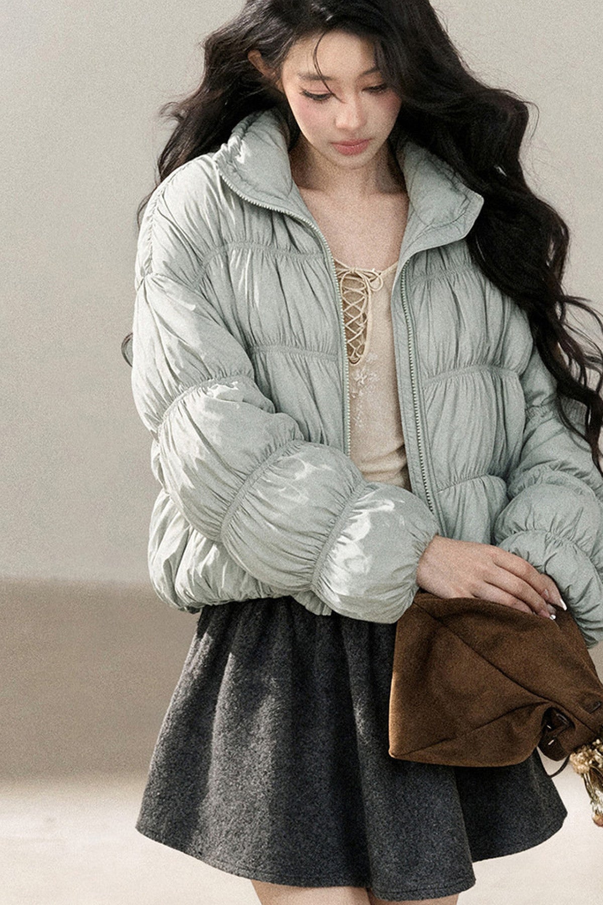 Weiße Daunen-Steppjacke mit Entendaunenfüllung