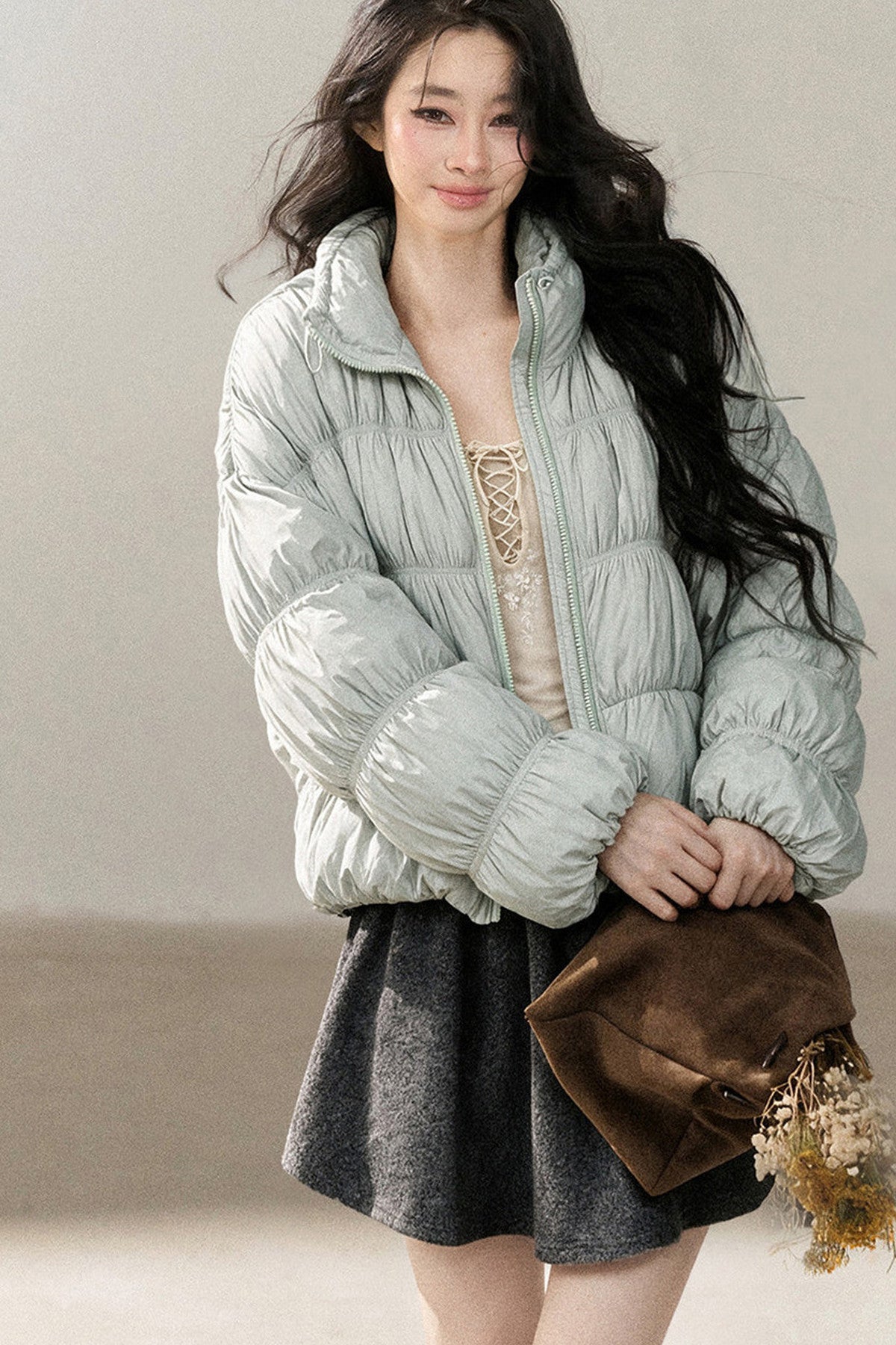 Weiße Daunen-Steppjacke mit Entendaunenfüllung