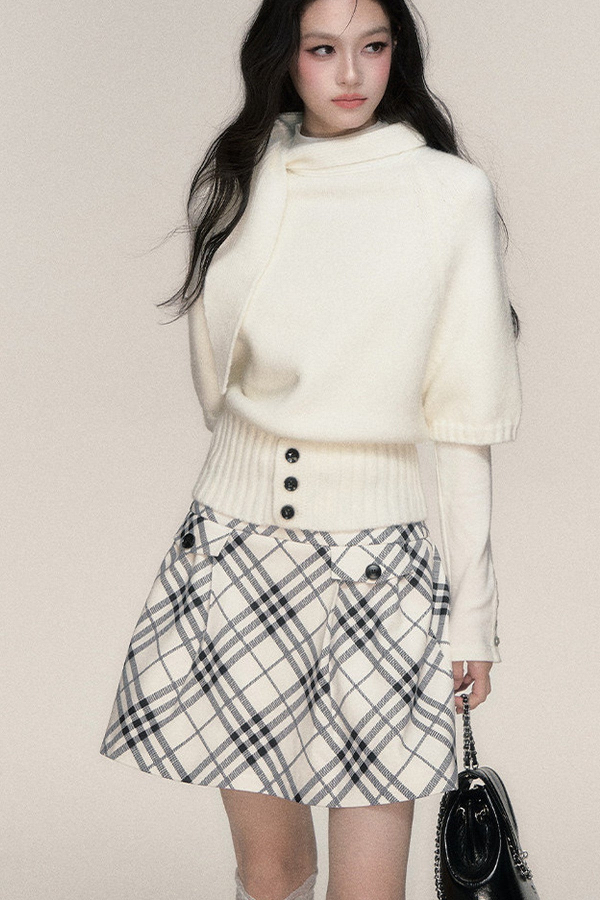 Ensemble cardigan et jupe à liens avec oreilles de lapin