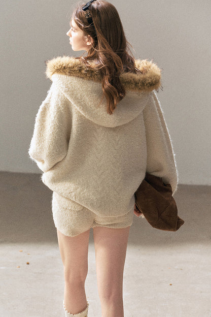 Hooded Wool Knit Top And Shorts Set-Up