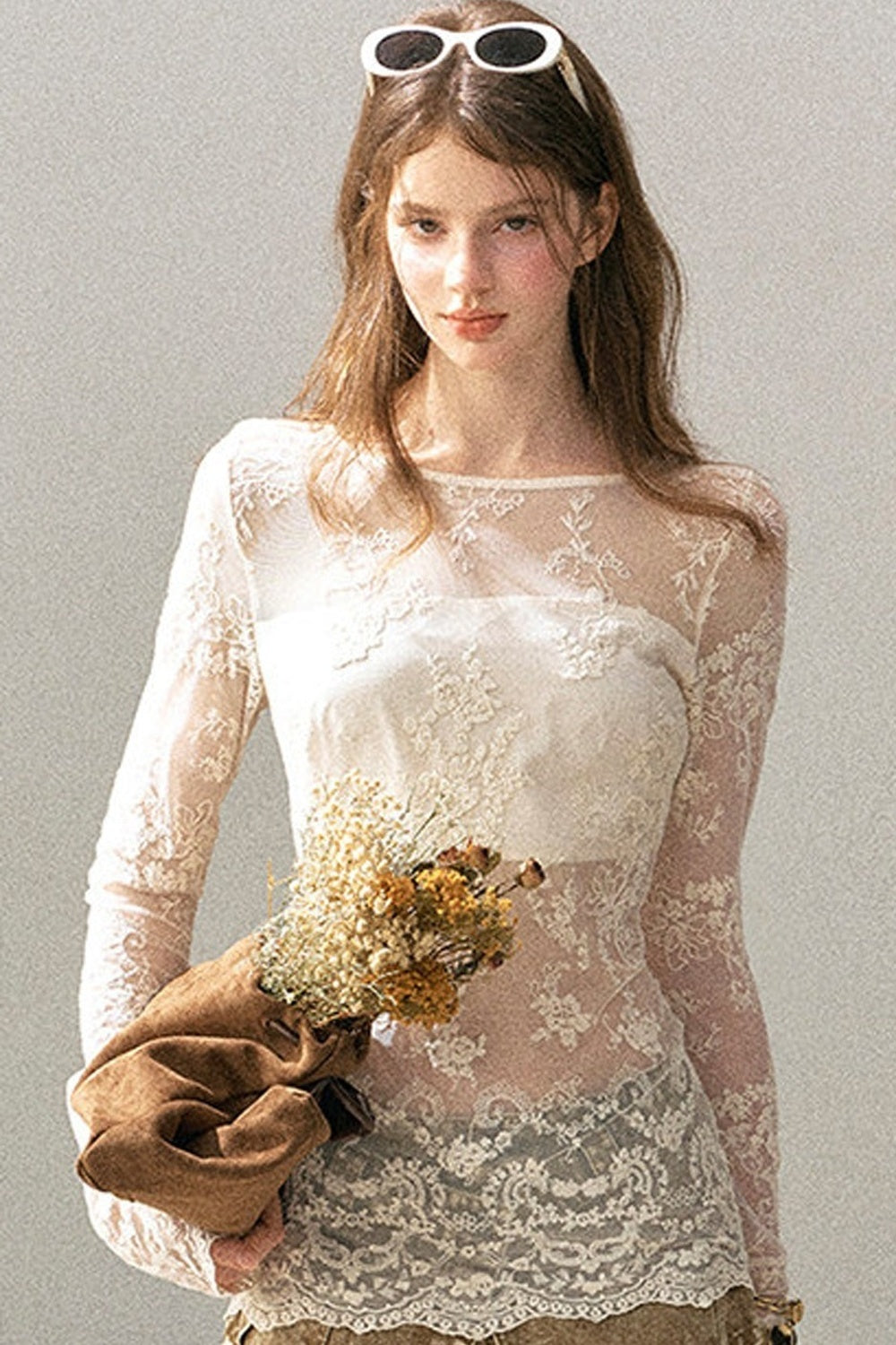 Camicia olandese in pizzo effetto formaggio