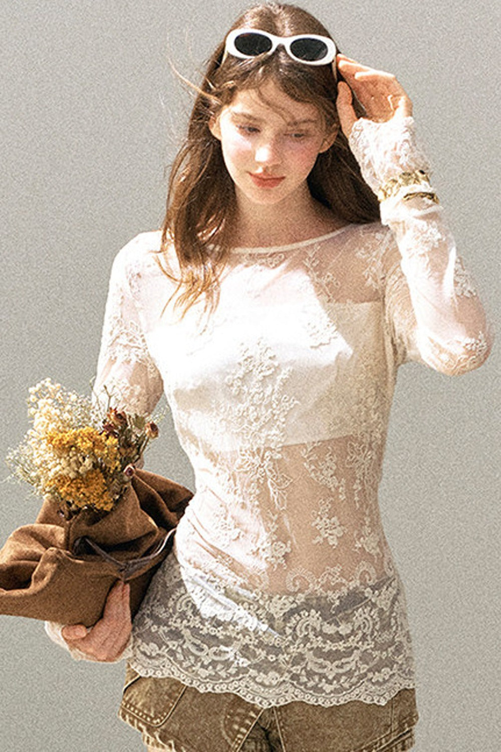 Camicia olandese in pizzo effetto formaggio