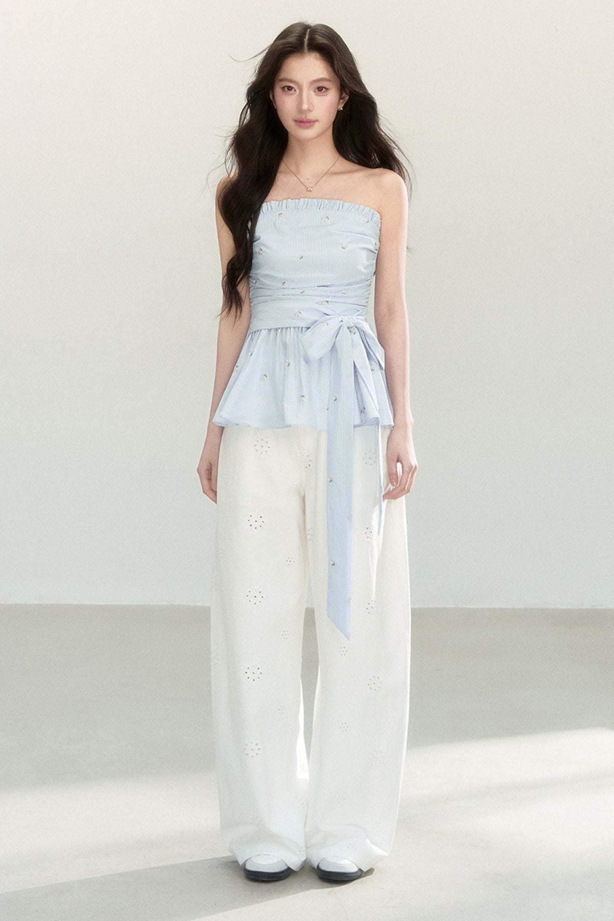 Ensemble haut tube épaules dénudées rayé doux et mignon avec pantalon