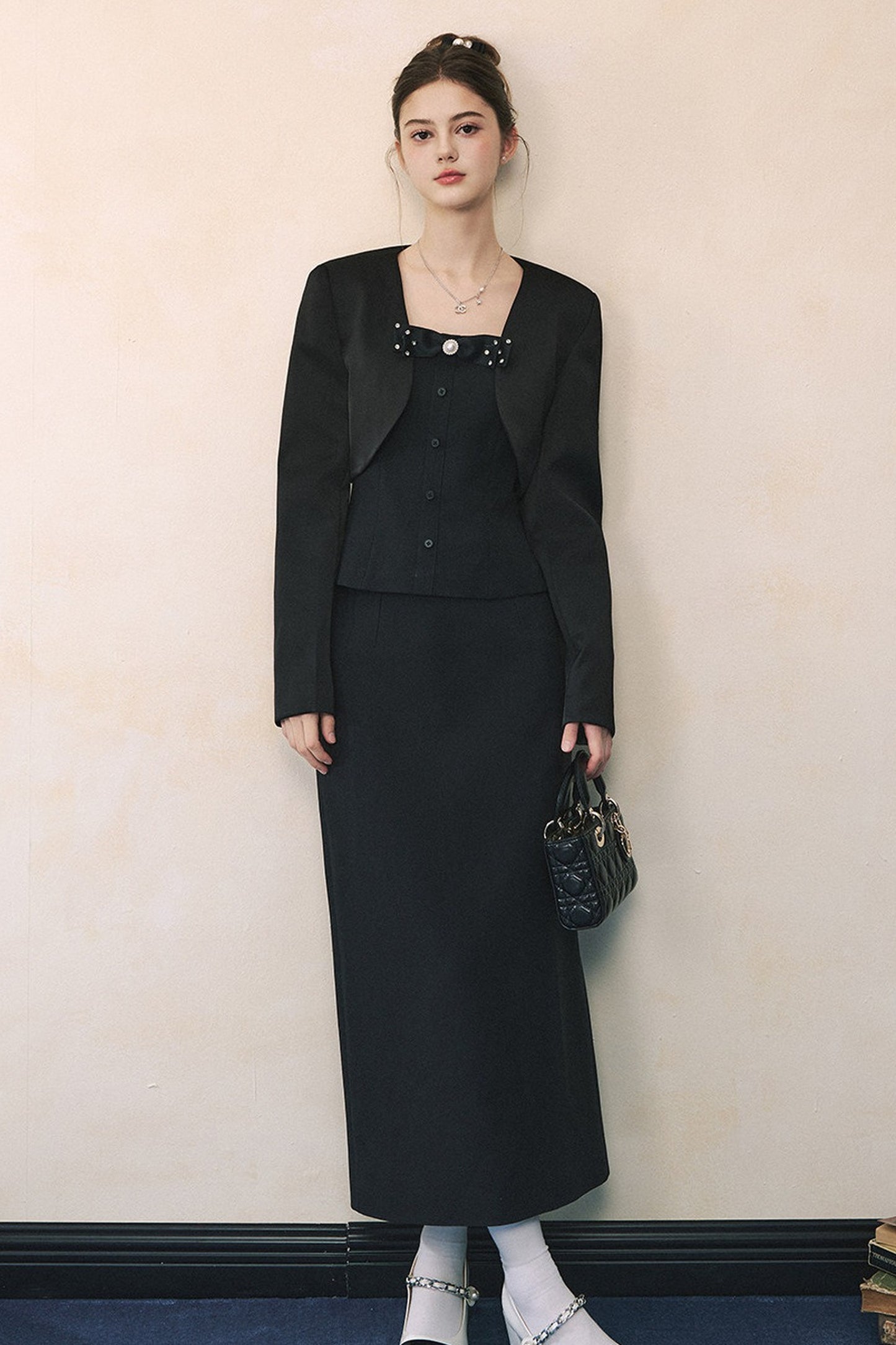 Elegant Black Suit with Waistcoat Blazer Set-Up