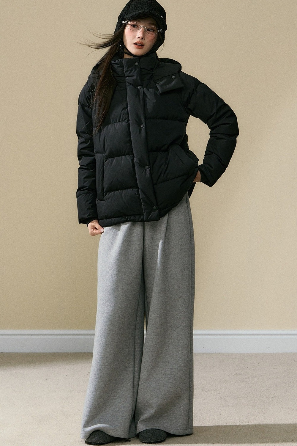 Loose Fit Hooded Duck Down Jacket