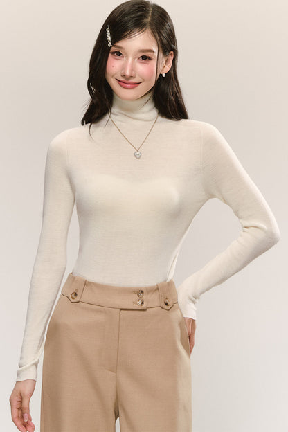 Seamless Turtleneck Wool Sweater