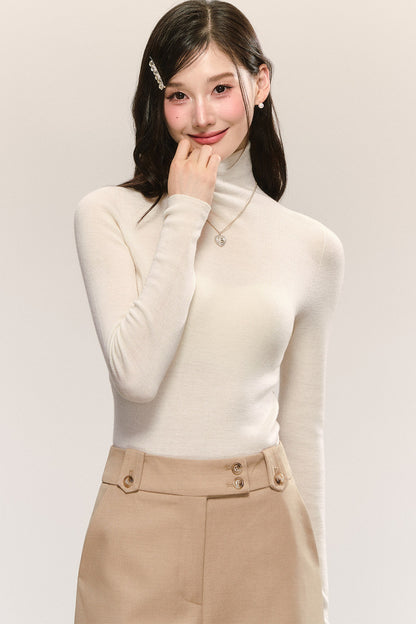 Seamless Turtleneck Wool Sweater