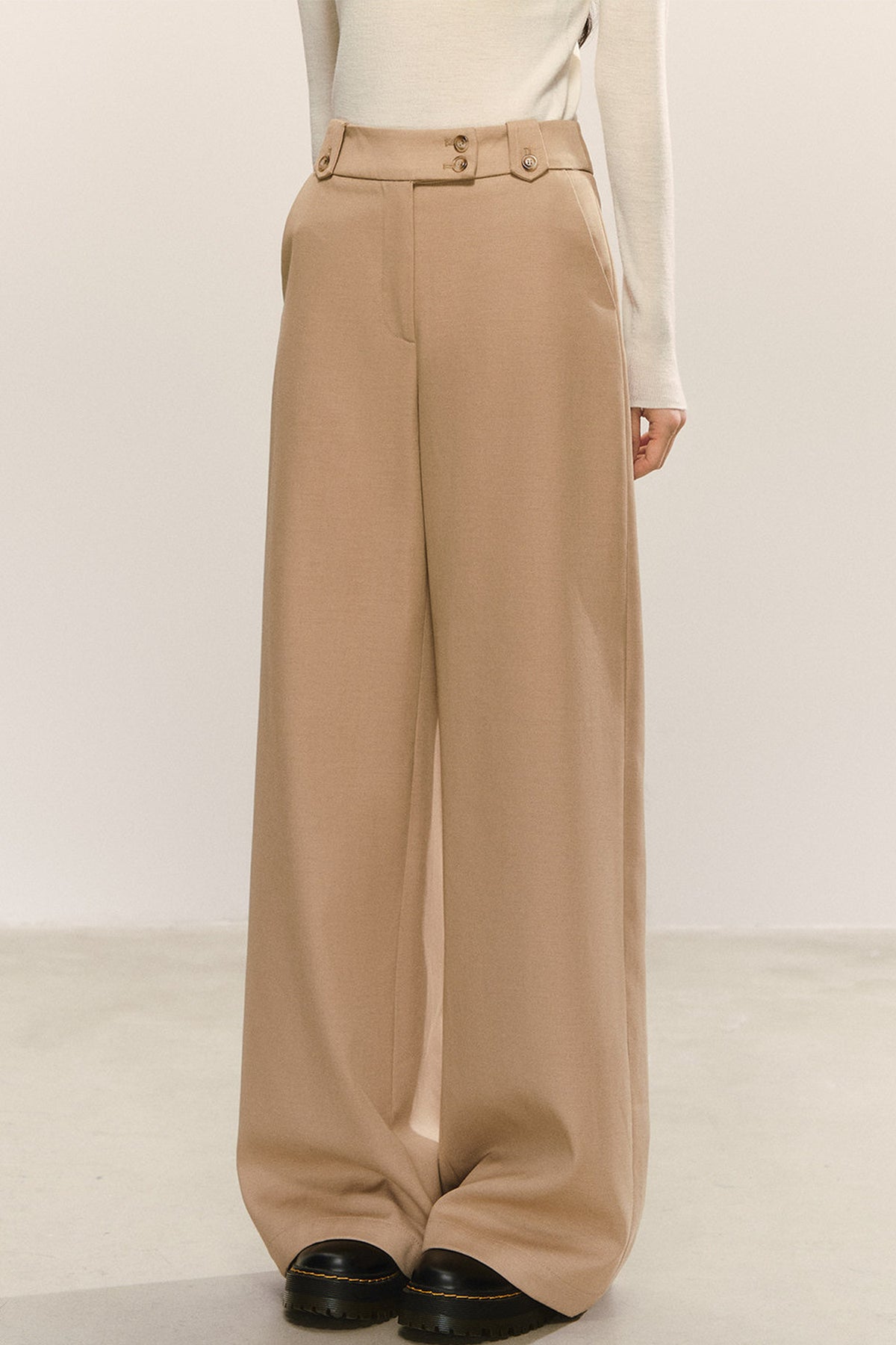 Versatile Straight-Leg Long Pants