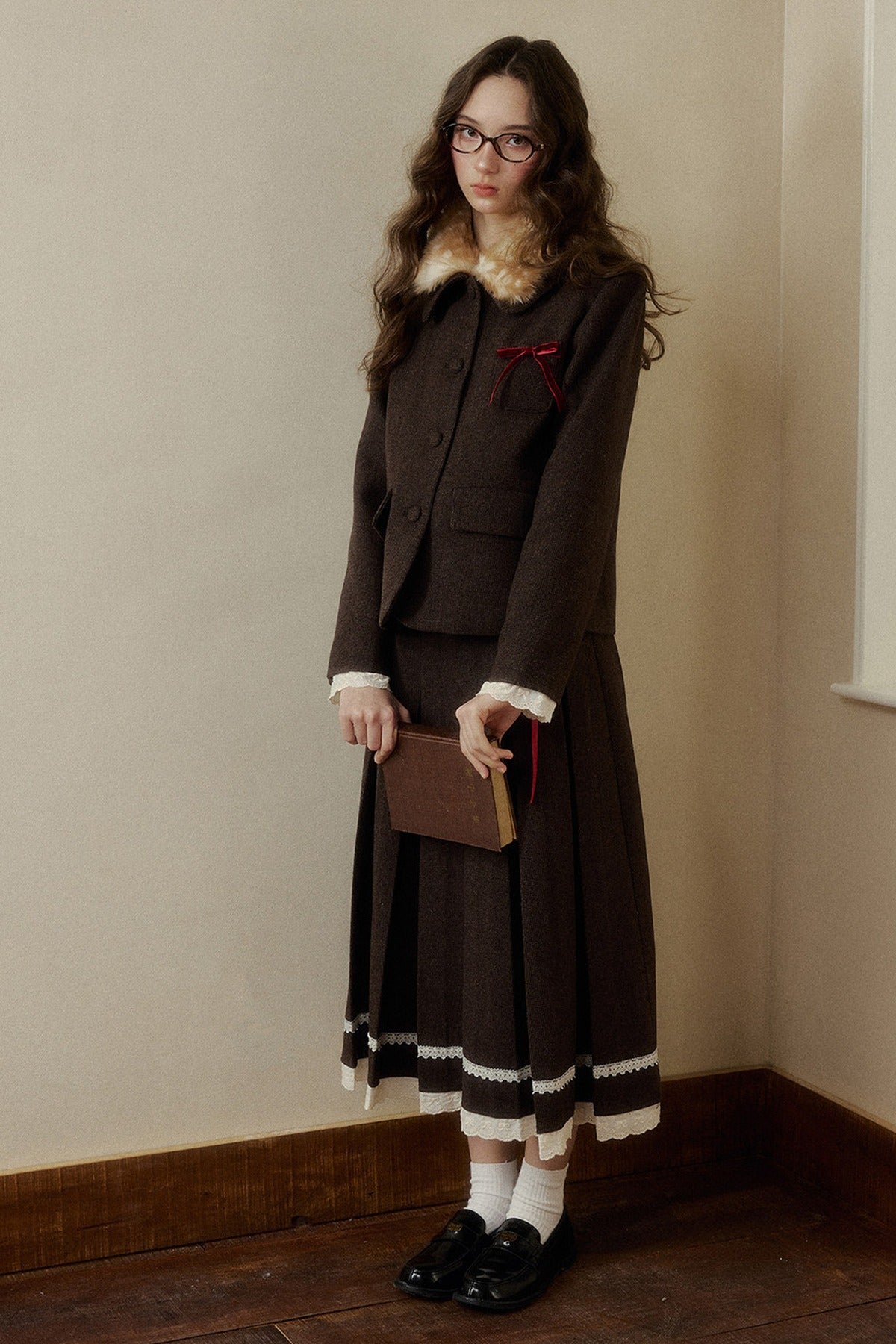 Bambi Wool Coat with Fur Collar and Pleated Skirt Set-Up