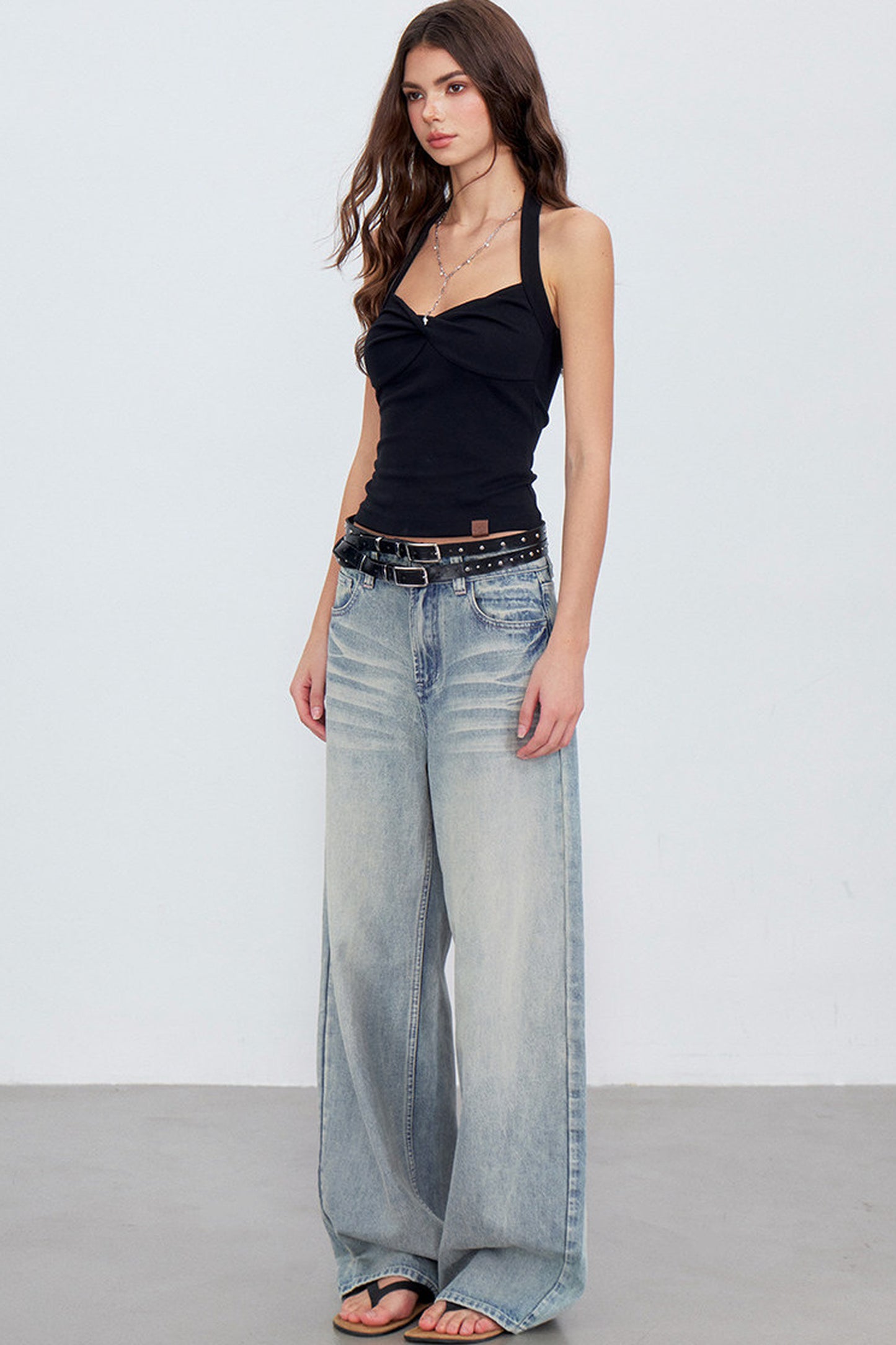 Cross-Knot V-Neck Knit Vest