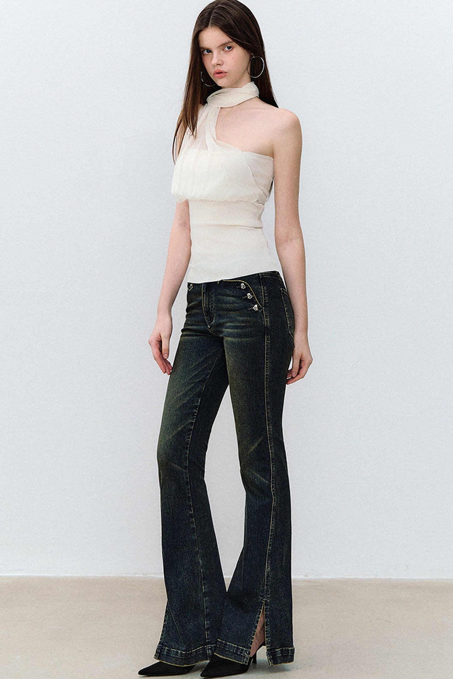 Heart Button Slit Flared Jeans