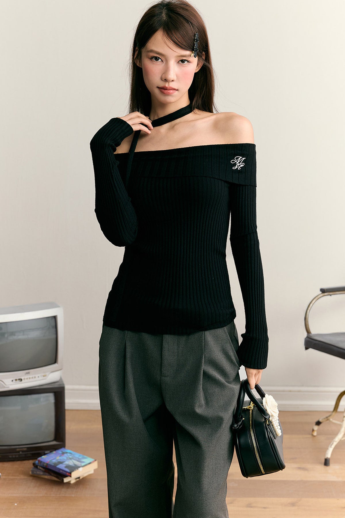 One-Shoulder-Strickpullover mit langen Ärmeln