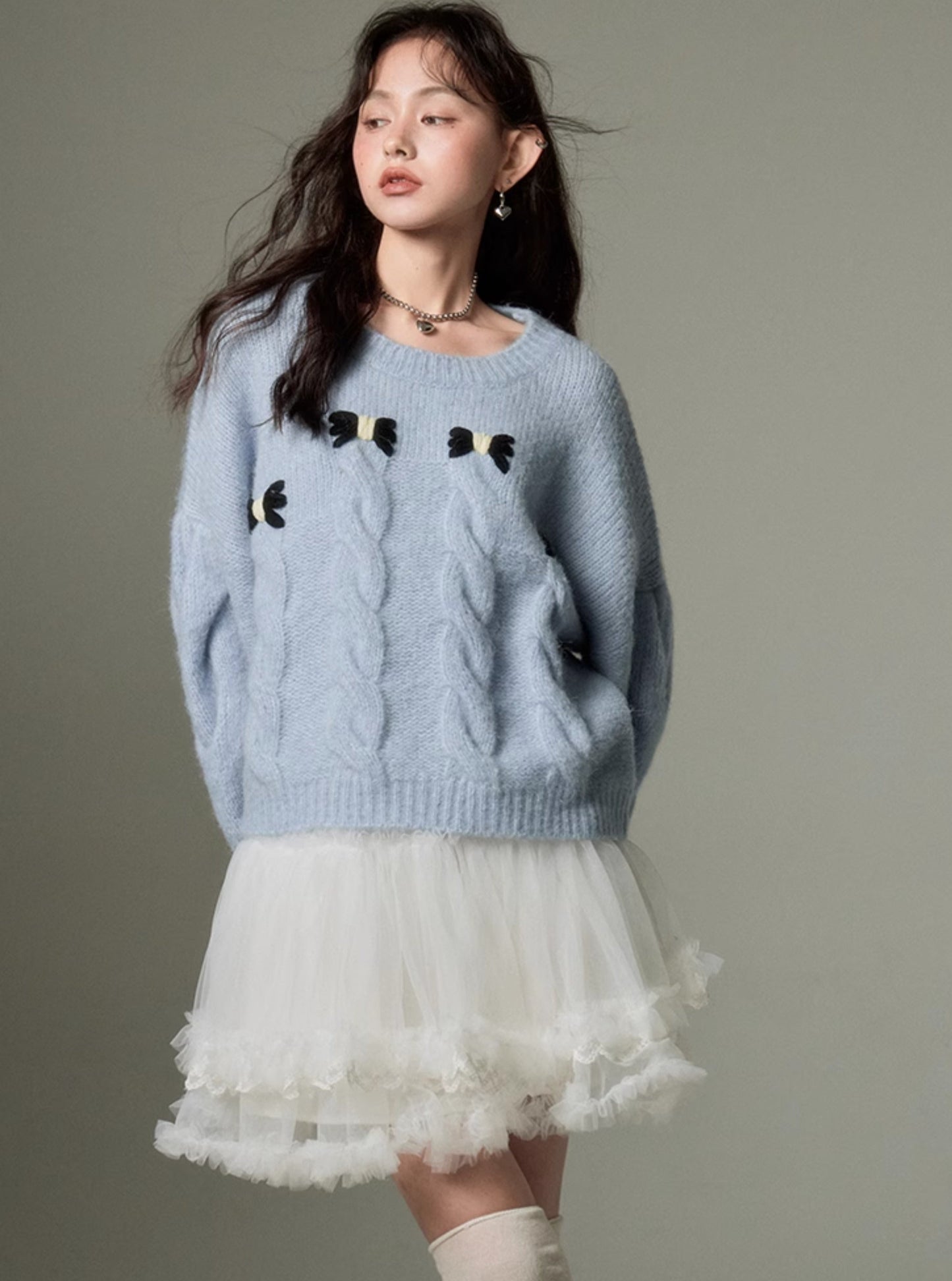 KNIT CREWNECK CABLE BOW SHIRT