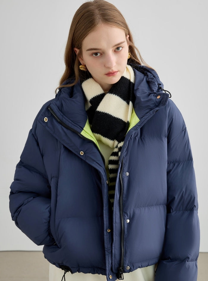 Small thickened hooded down jacket
