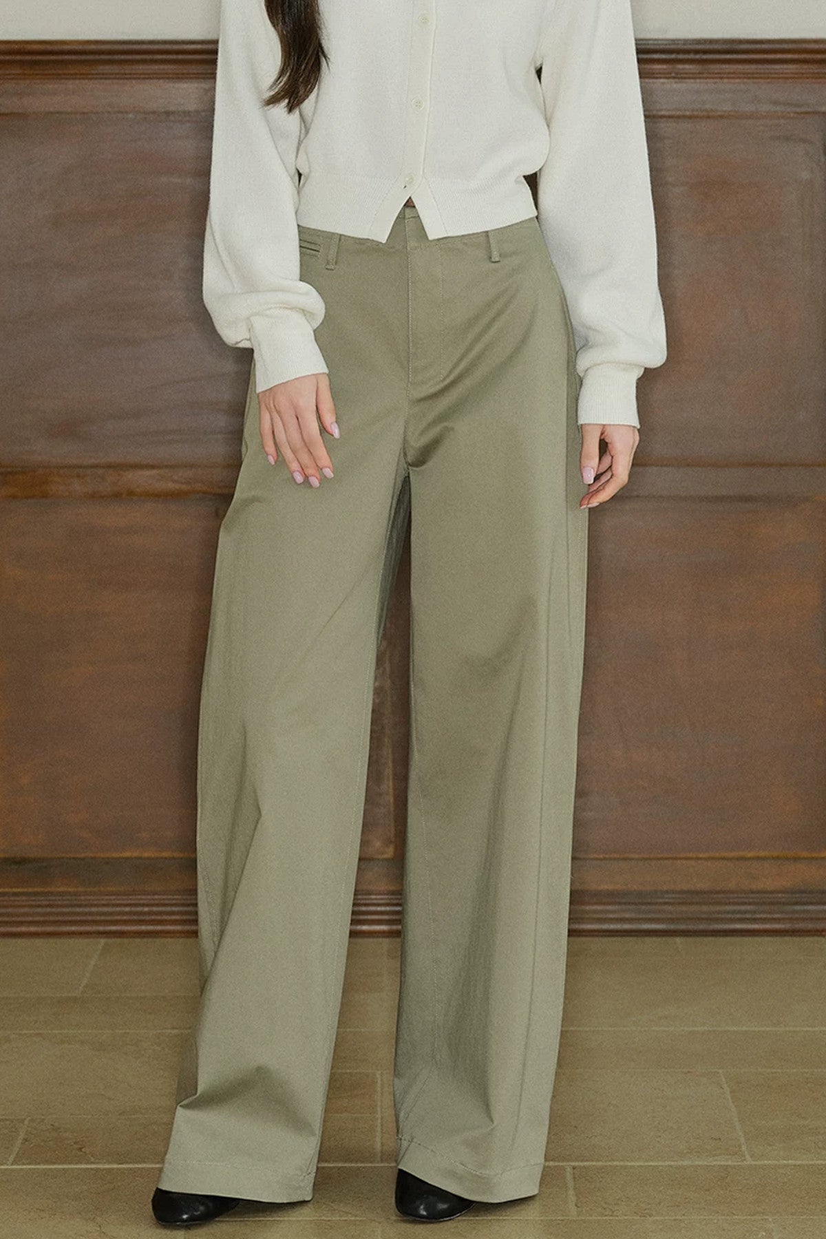 Pantalon taille basse à jambes larges