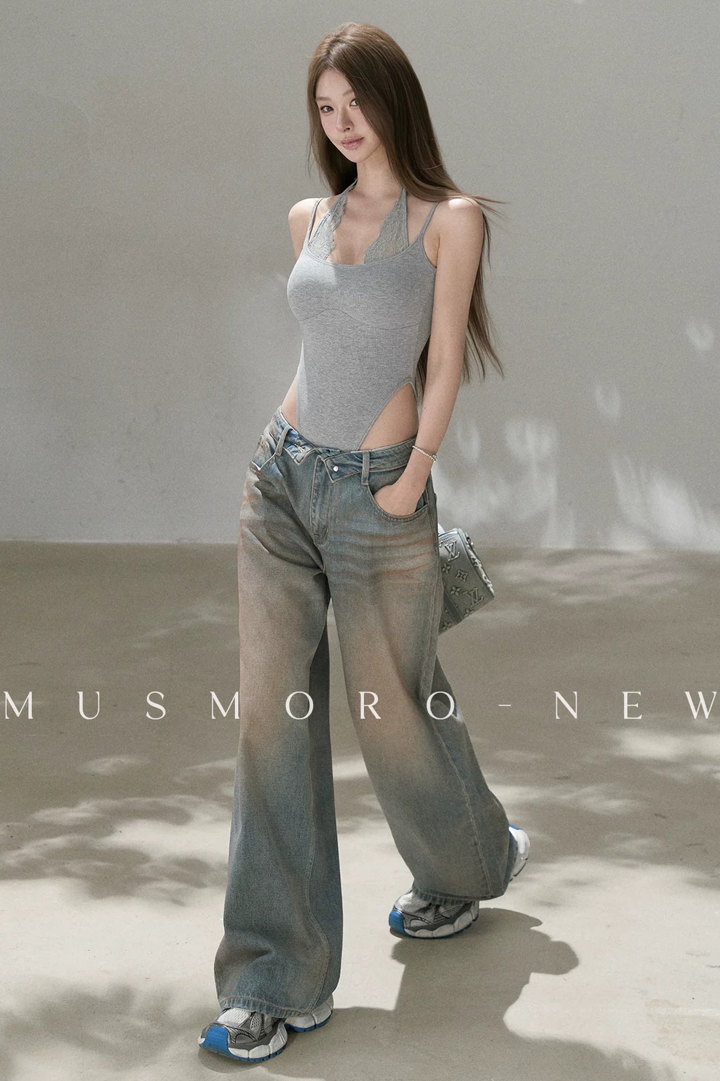 Low-Rise Complex Denim Pants