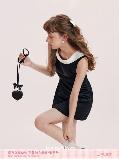 Black Leather Heart Headphone Case