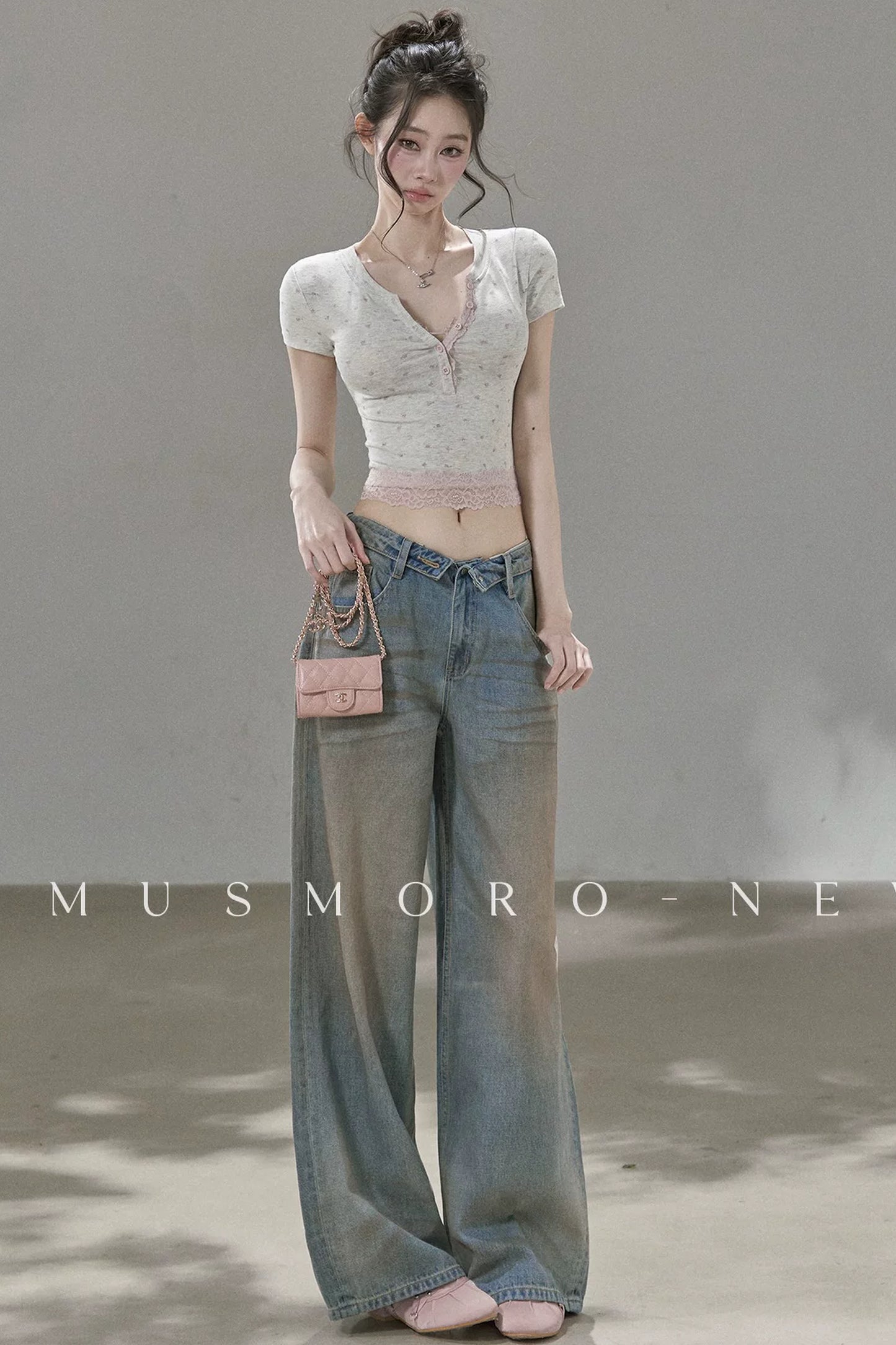 Low-Rise Complex Denim Pants