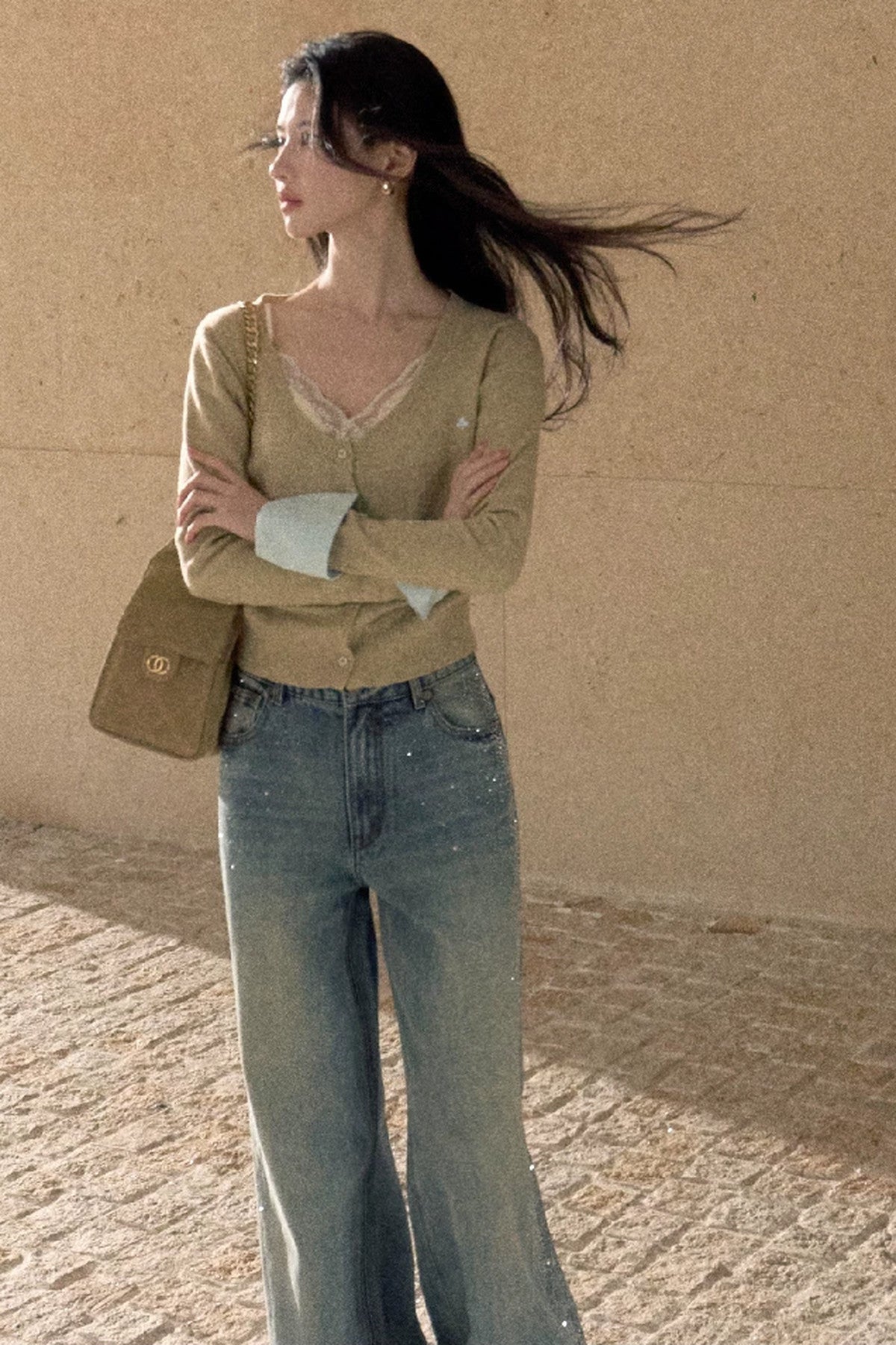 Large U-Neck Knit Cardigan