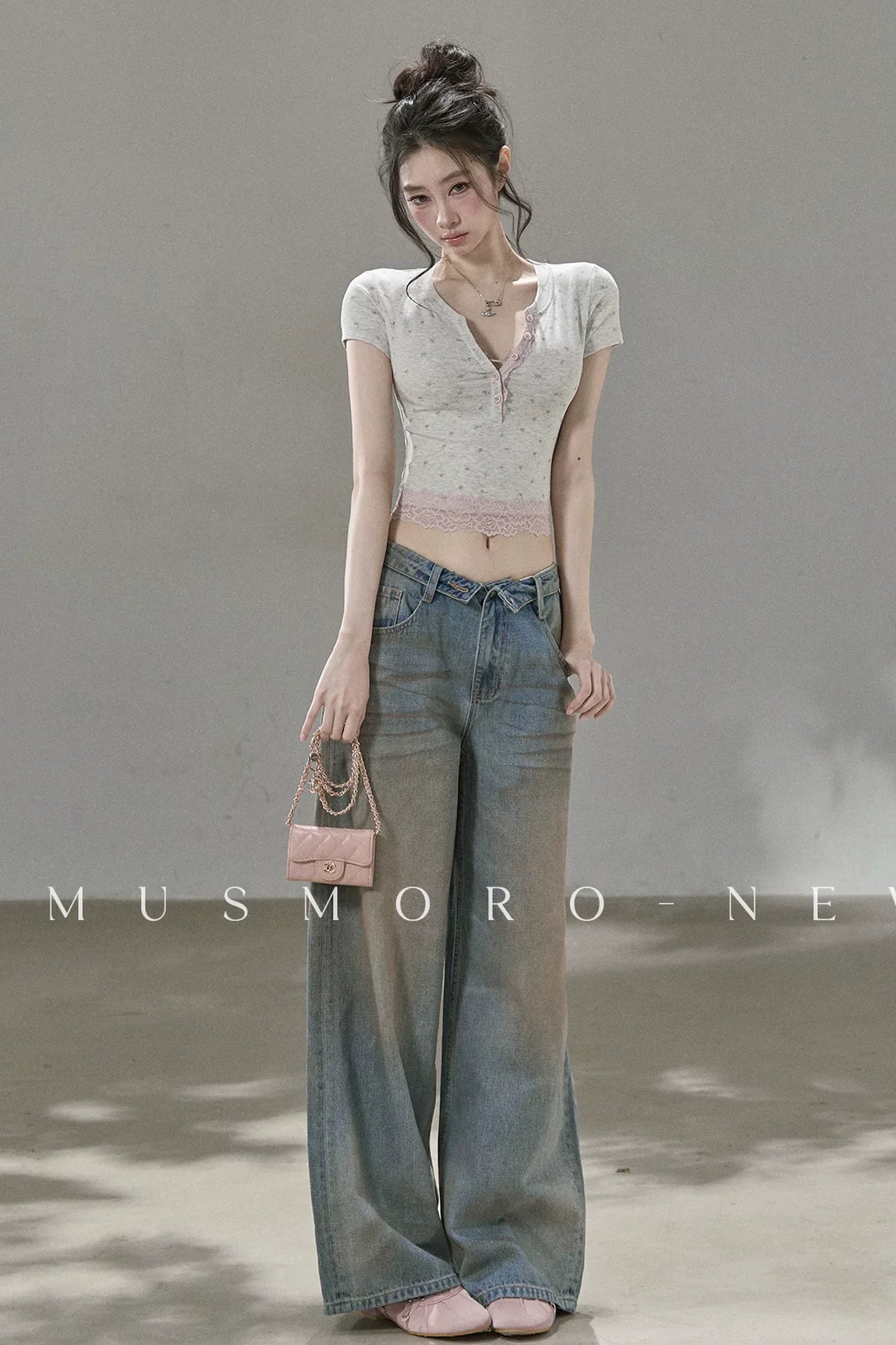 Low-Rise Complex Denim Pants