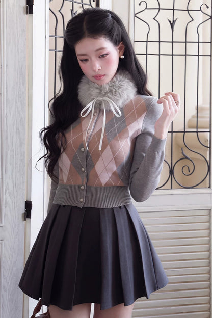 Plush Fur Collar Argyle Neck Warmer