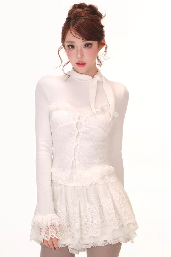 Fleece-Lined Lace Cape Set-Up