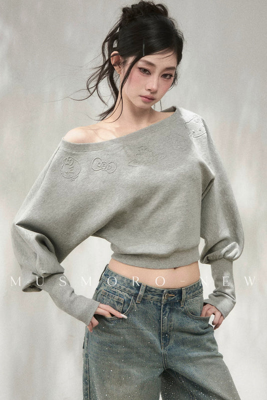 엠보싱 고양이 오프숄더 크롭 스웨트셔츠