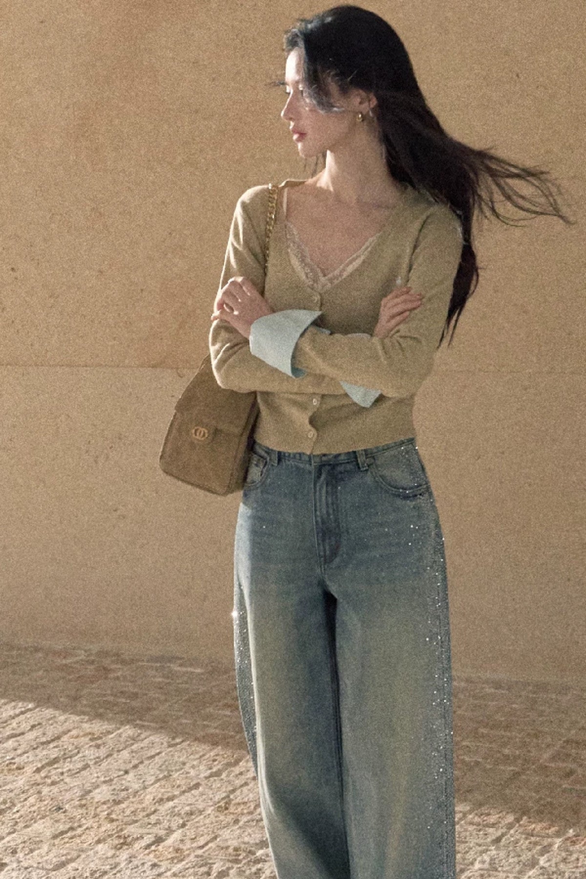 Large U-Neck Knit Cardigan